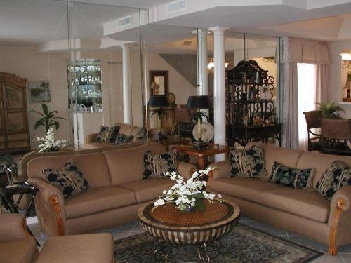 Gulf front condos Naples Florida - La Peninsula 